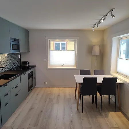 Apartament Hurthi - Blue House Vardo